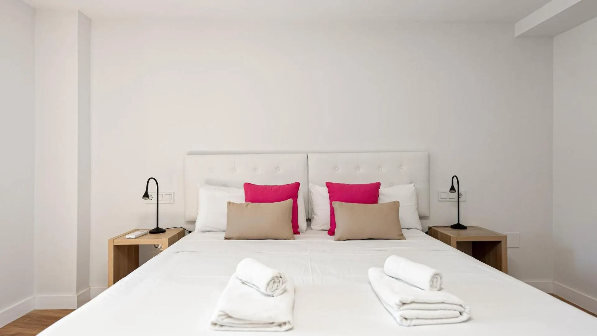 Stay U-Nique Apartment Plaza De La Merced Malaga Spain